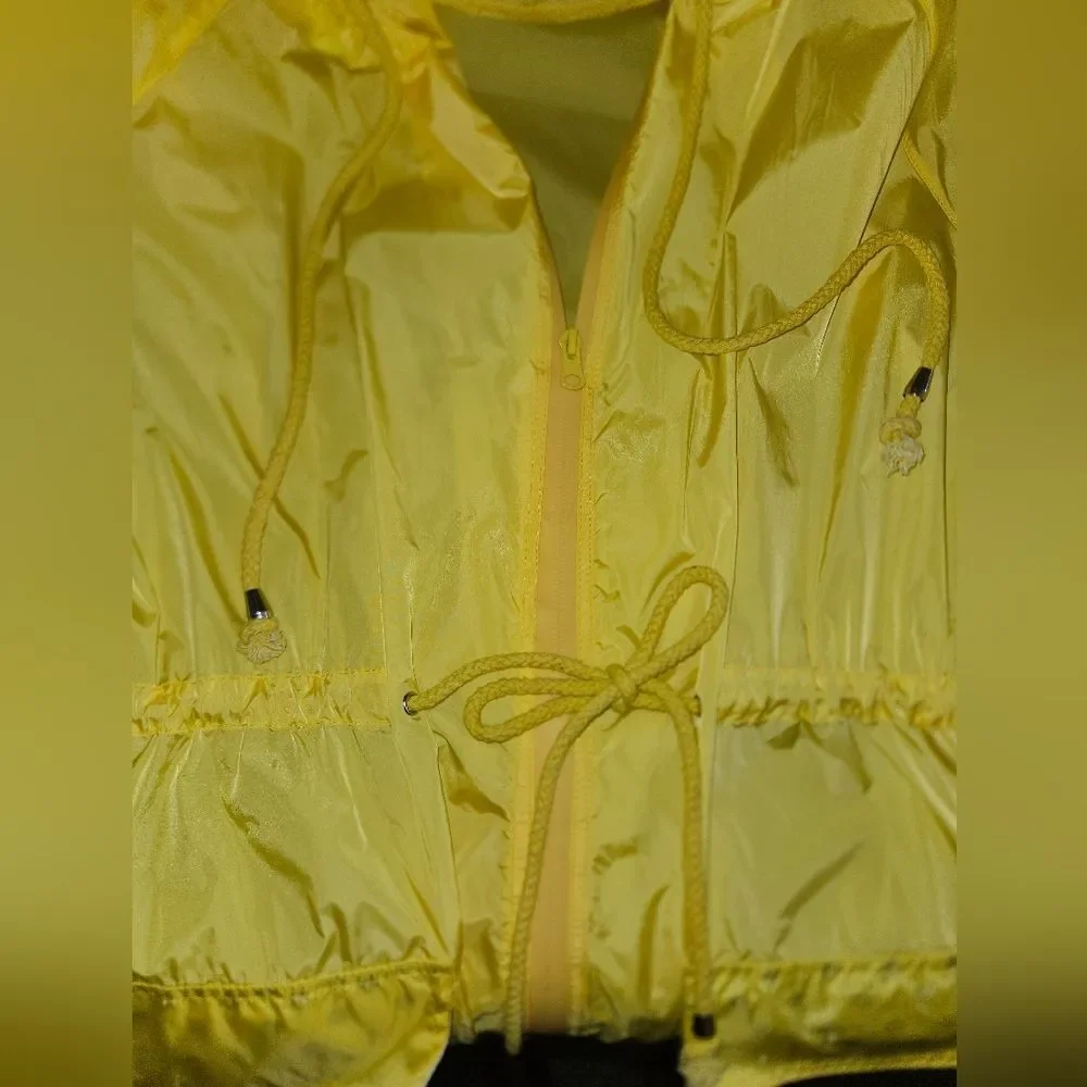 Romanstii Yellow Polka Dot Windbreaker/ Raincoat Size XL